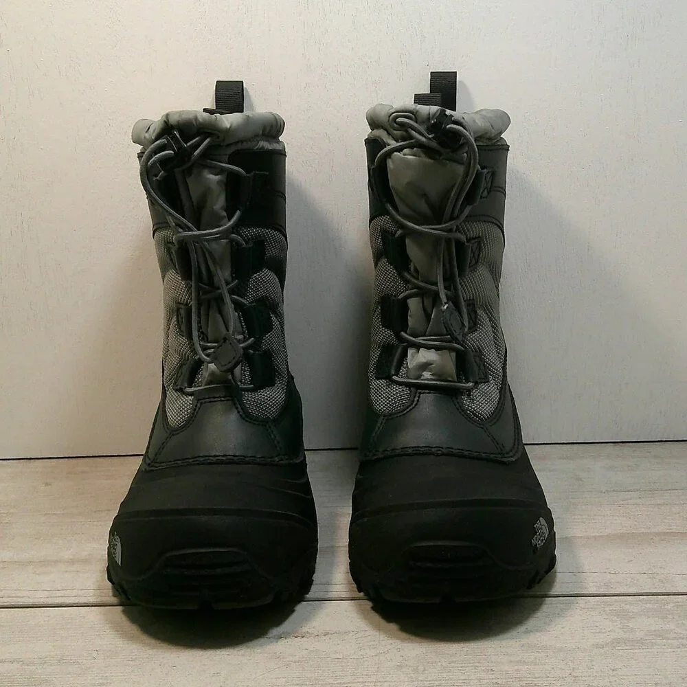The North Face Alpenglow IV Waterproof Insulated Snow Boots Grey Black Youth 2